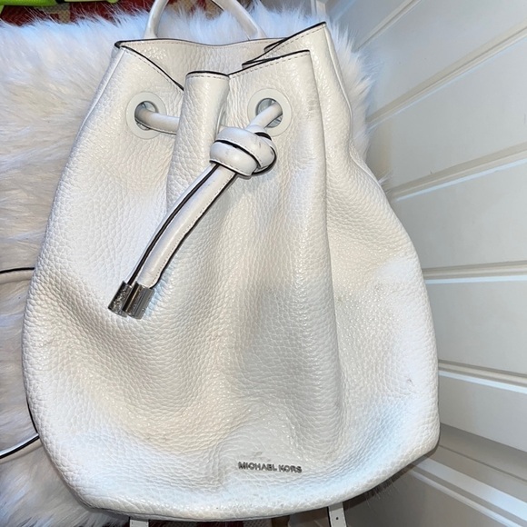 Michael Michael Kors white heavy leather classic large slouchy backpack bag - Picture 3 of 16